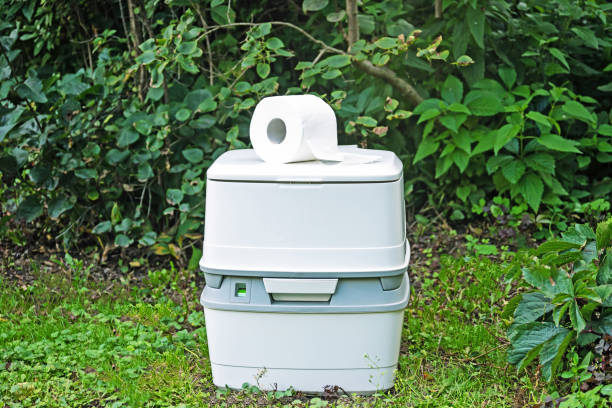 Best Portable restroom trailer rental  in Ivanhoe, TX